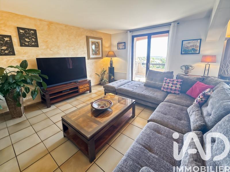 Maison - 225 m² - 7 pièces