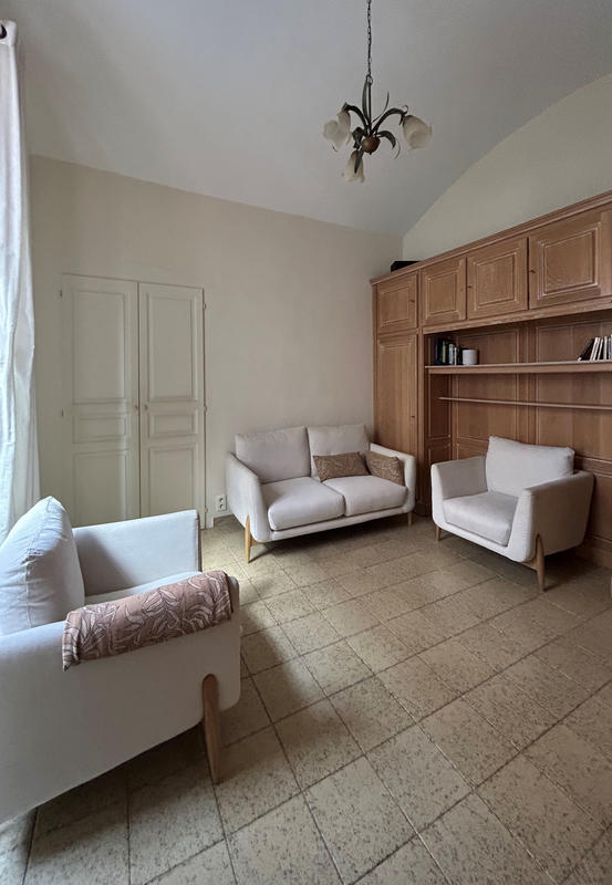 Appartement - 124 m² - 6 pièces