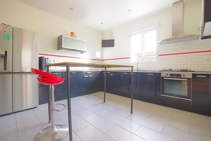 Maison - 170 m² - 6 pièces