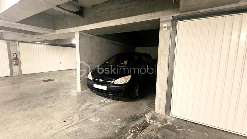 Parking - 13 m²