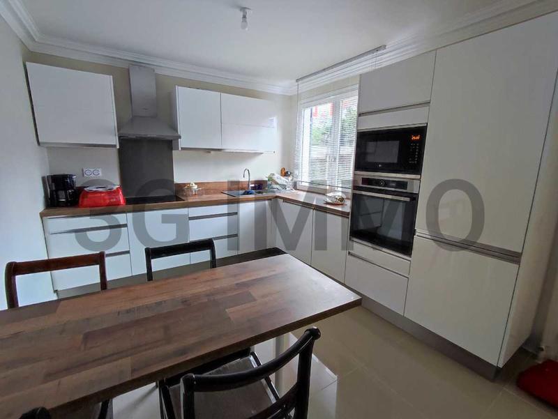 Maison - 138 m² - 7 pièces