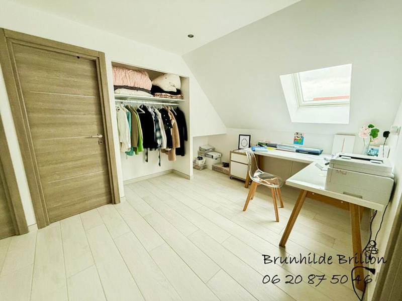 Maison - 170 m² - 8 pièces