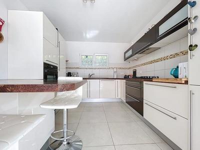 Villa - 184 m² - 4 pièces