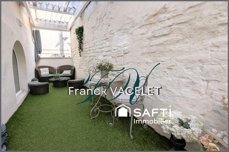 Maison - 363 m² - 9 pièces