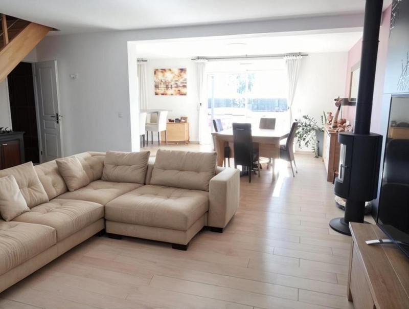 Maison - 150 m² - 6 pièces