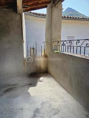 Immeuble - 172 m² - 6 pièces