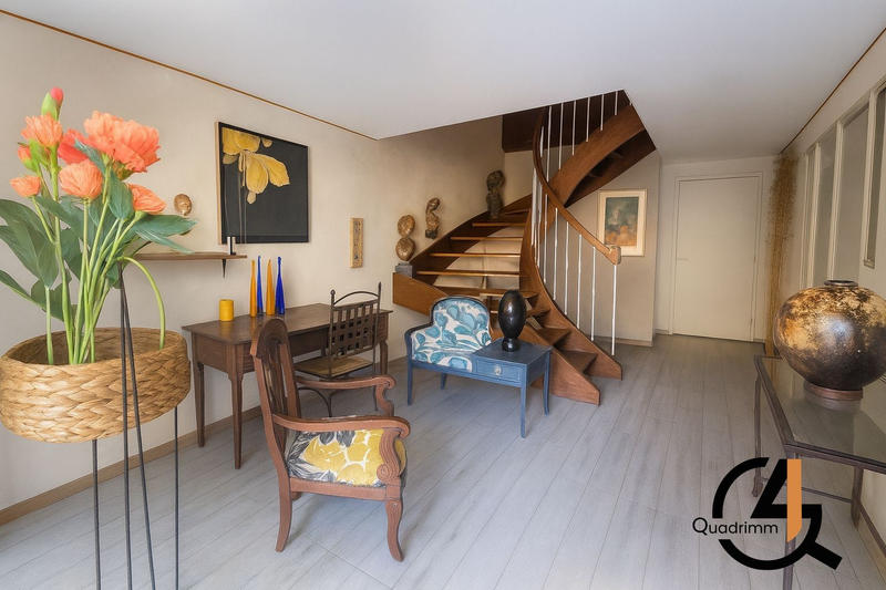 Maison - 168 m² - 7 pièces