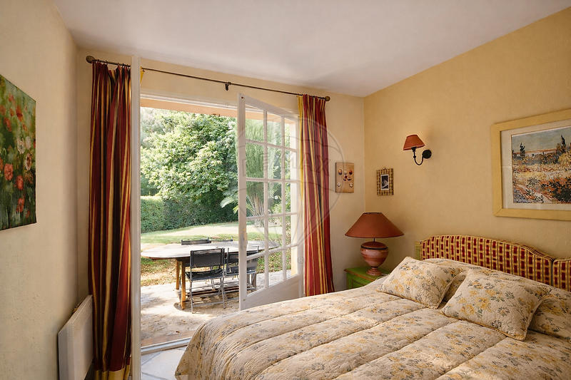 Villa - 185 m² - 6 pièces