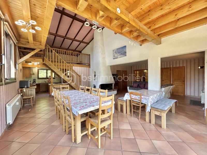 Appartement - 156 m² - 7 pièces