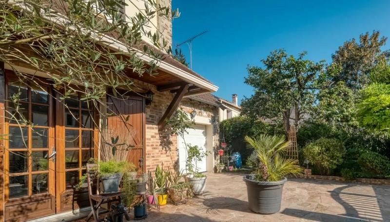 Maison de village - 125 m² - 5 pièces