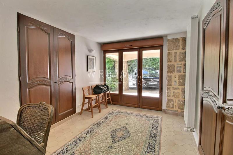 Villa - 233 m² - 5 pièces