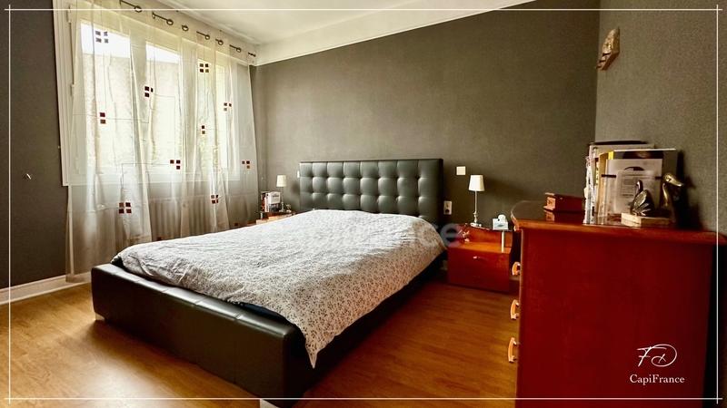 Maison - 110 m² - 4 pièces