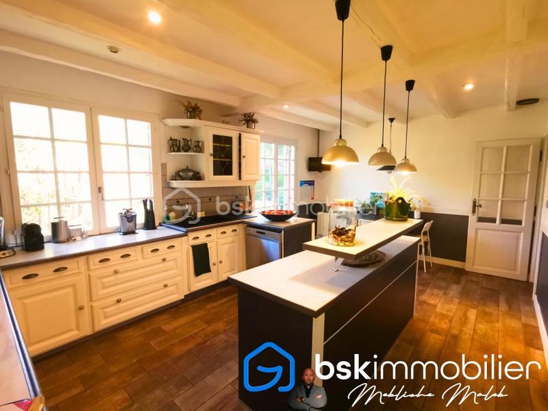 Maison - 175 m² - 7 pièces