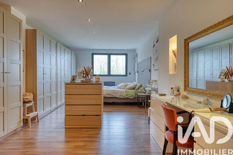 Maison - 350 m² - 10 pièces