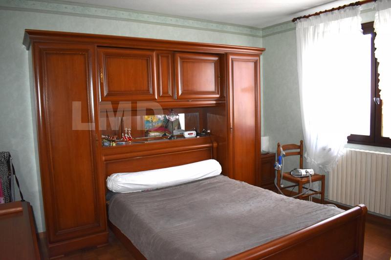 Maison - 215 m² - 14 pièces