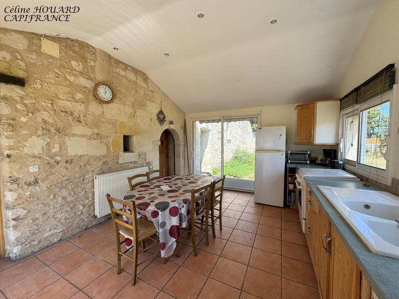 Maison - 236 m² - 7 pièces