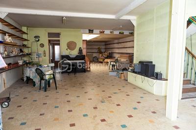 Immeuble - 188 m² - 6 pièces