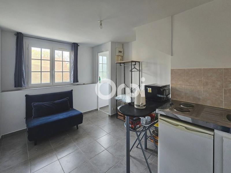 Studio - 14 m² - 2 pièces