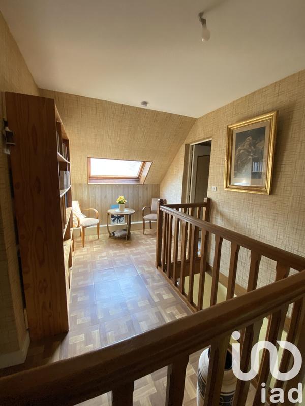 Maison - 212 m² - 8 pièces