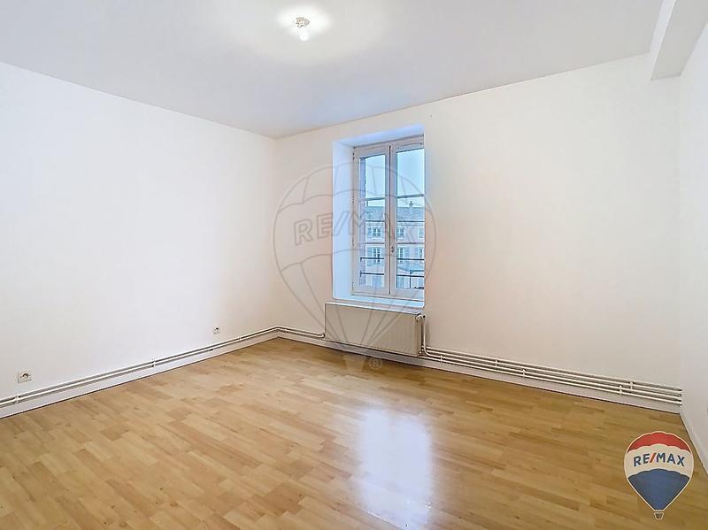 Appartement - 104 m² - 5 pièces