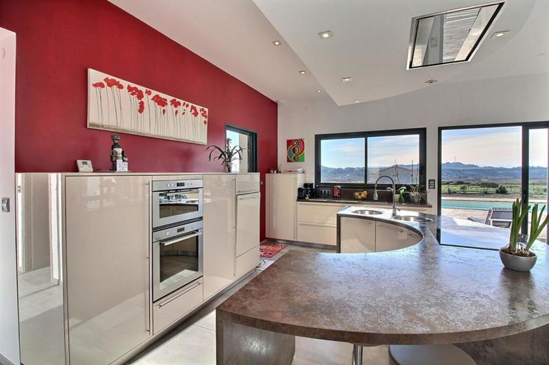 Maison - 182 m² - 5 pièces