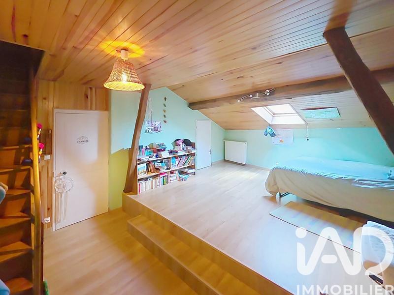 Maison - 229 m² - 9 pièces