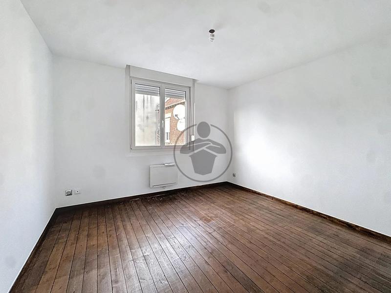 Maison - 95 m² - 5 pièces