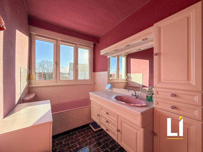 Maison - 105 m² - 4 pièces