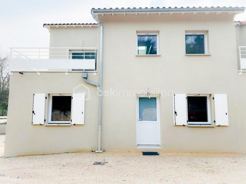 Maison - 97 m² - 4 pièces