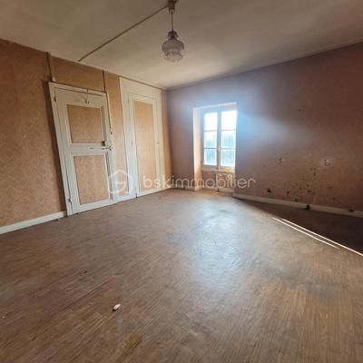 Corps de ferme - 184 m² - 6 pièces