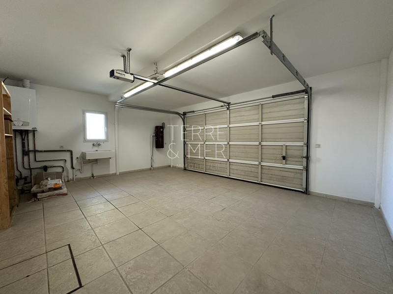 Maison - 180 m² - 6 pièces