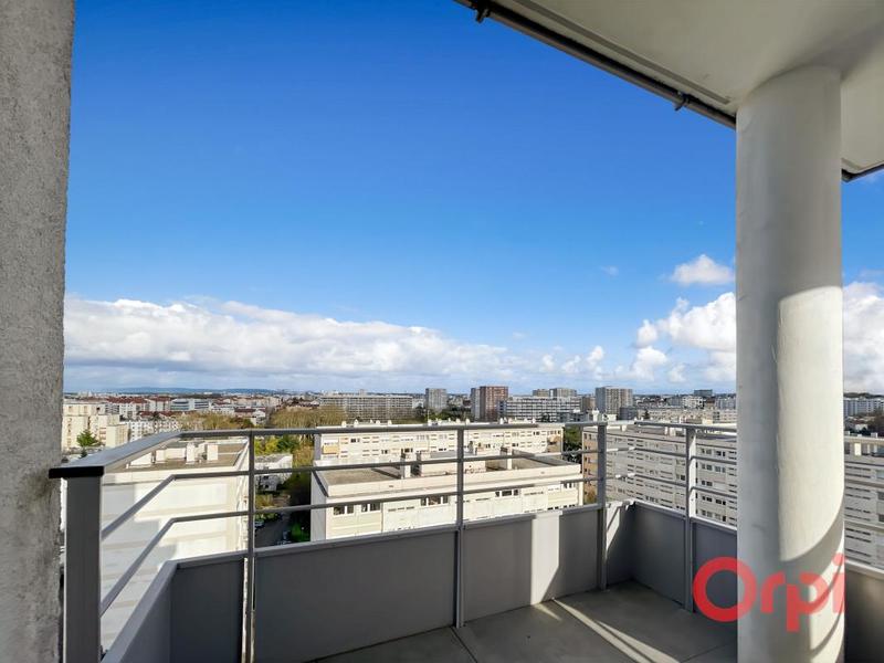 Appartement - 90 m² - 3 pièces