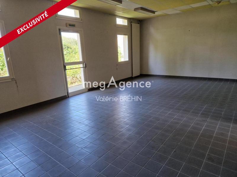 Local commercial - 342 m² - 1 pièce