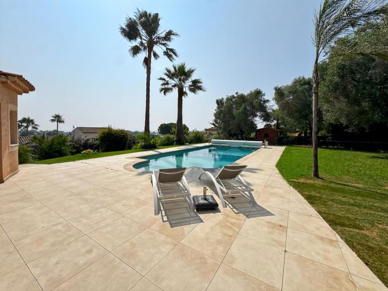 Villa - 350 m² - 9 pièces