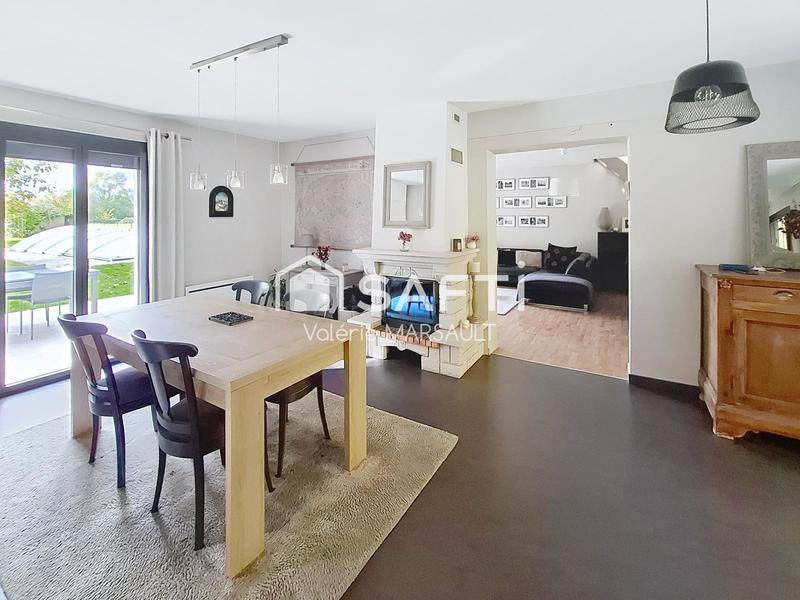 Maison - 180 m² - 7 pièces