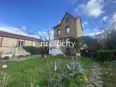 Maison - 127 m² - 5 pièces