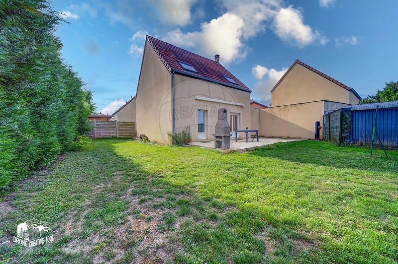 Maison - 85 m² - 5 pièces