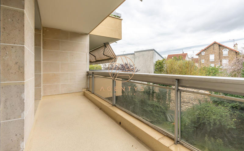 Appartement - 86 m² - 4 pièces