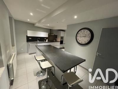 Maison de ville - 220 m² - 6 pièces