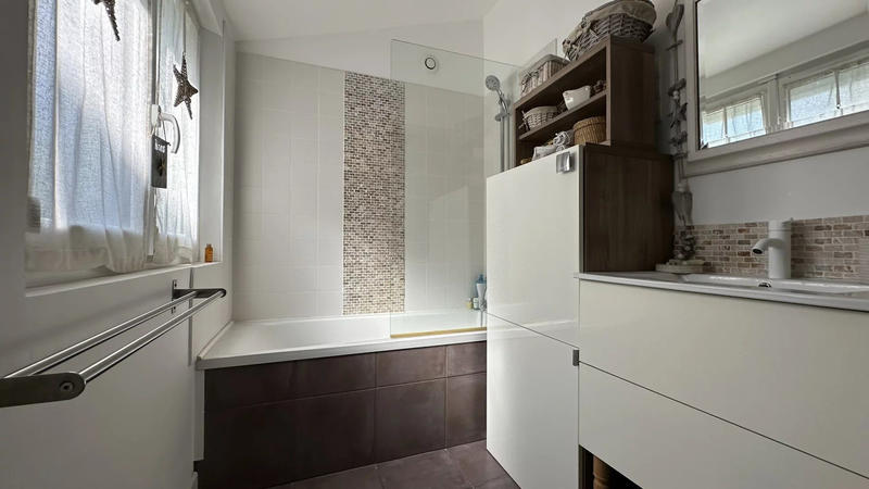 Maison - 135 m² - 7 pièces