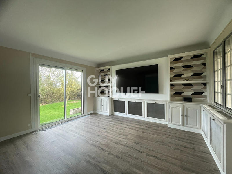 Maison - 205 m² - 8 pièces