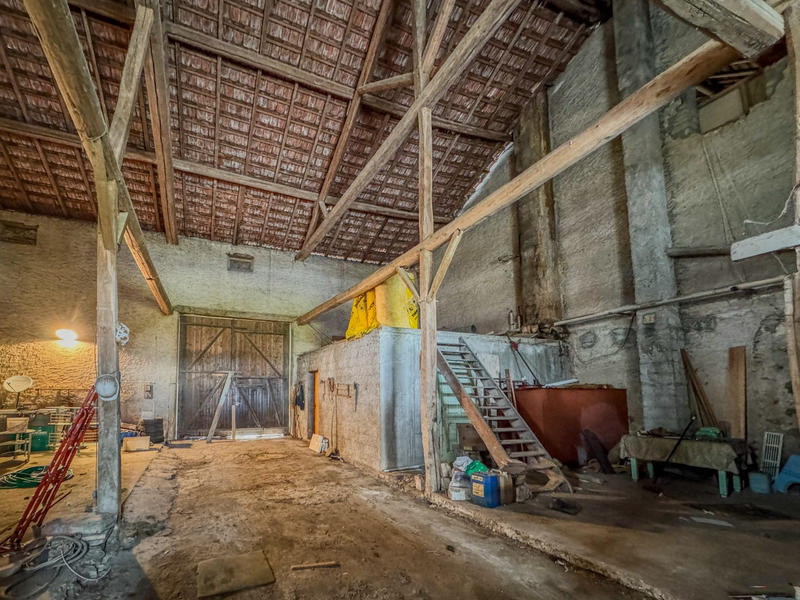 Maison ancienne - 308 m² - 1 pièce
