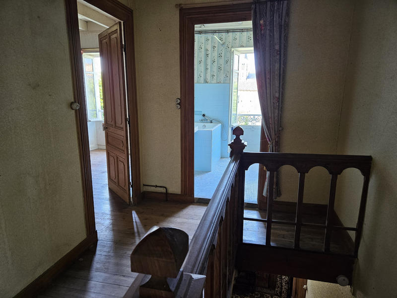 Maison - 189 m² - 5 pièces