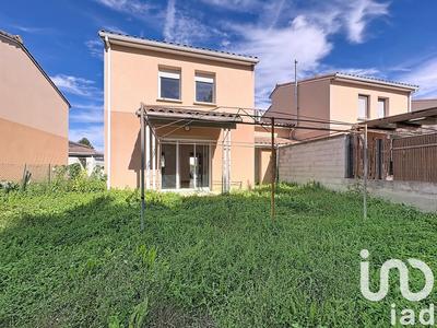 Maison - 82 m² - 4 pièces