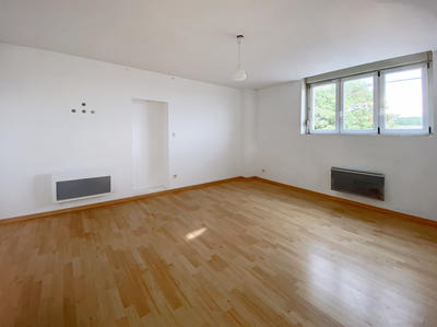 Appartement - 105 m² - 5 pièces