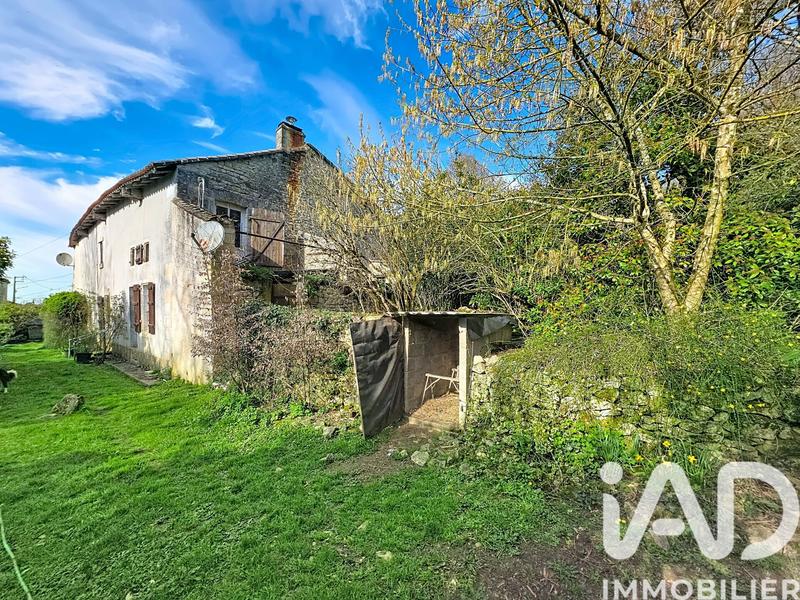 Maison - 223 m² - 8 pièces