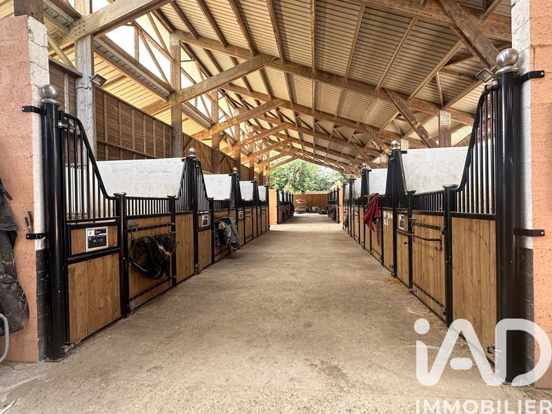 Maison - 226 m² - 7 pièces