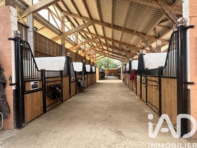 Maison - 226 m² - 7 pièces