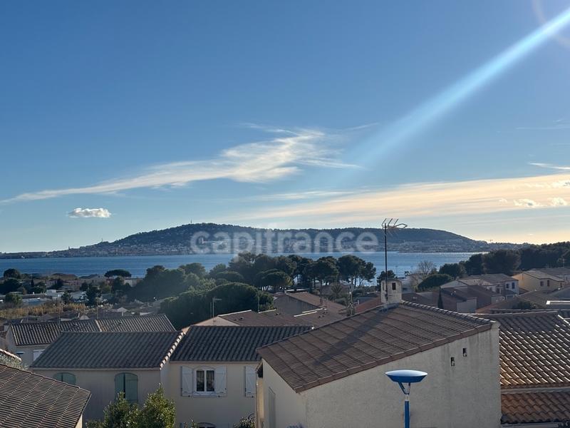 Maison - 96 m² - 4 pièces