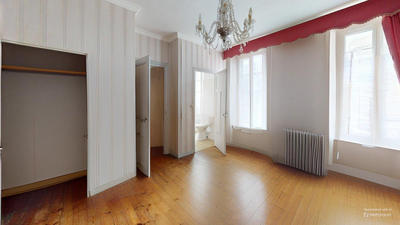 Maison de ville - 165 m² - 8 pièces